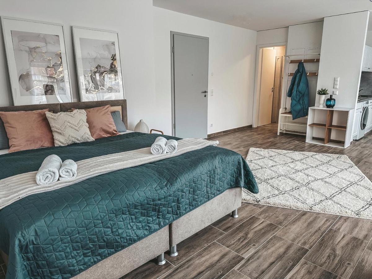 Sali Homes Elegant And Stylish Retreat In Heart Of Bayreuth, Close To River Exterior photo